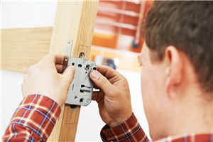 Montaż i wymiana zamków Pszczółki